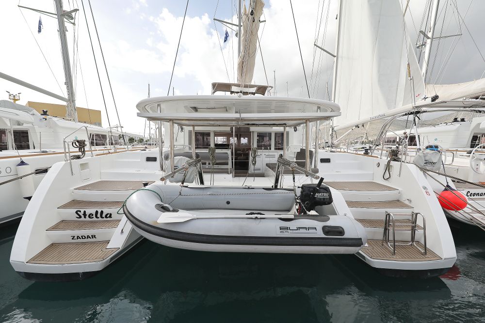 Lagoon 450 F  Top image