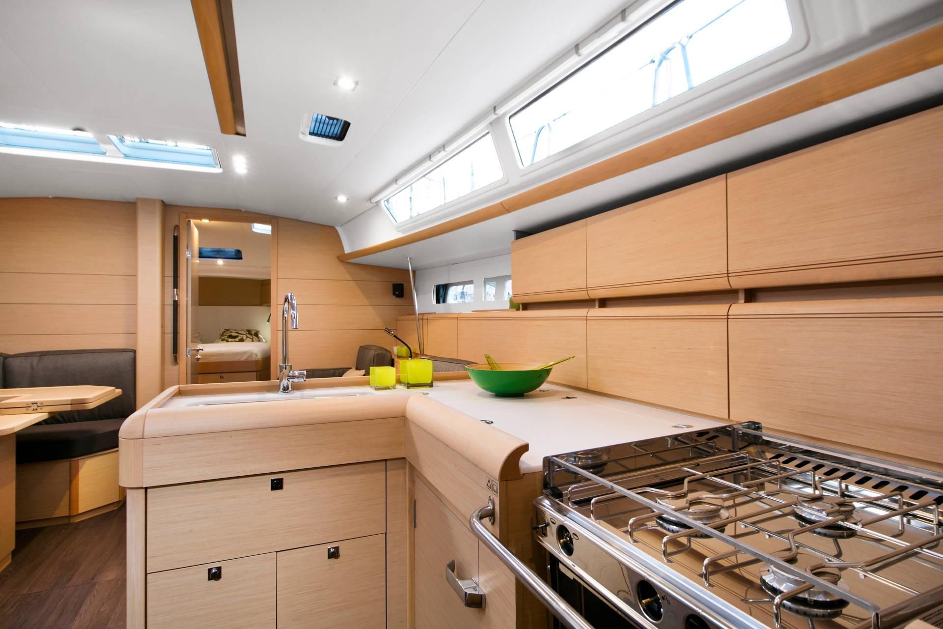Sun Odyssey 479 Black Kiss, Foto 2