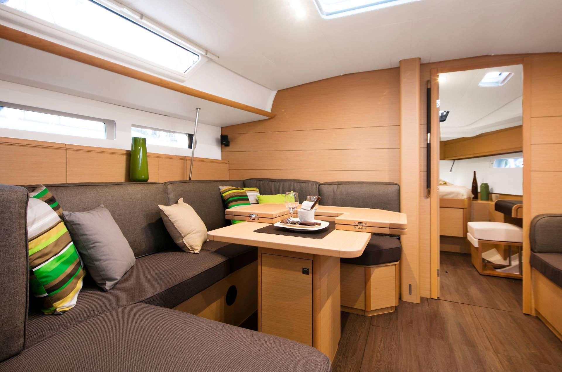 Sun Odyssey 479 Black Kiss, Foto 3