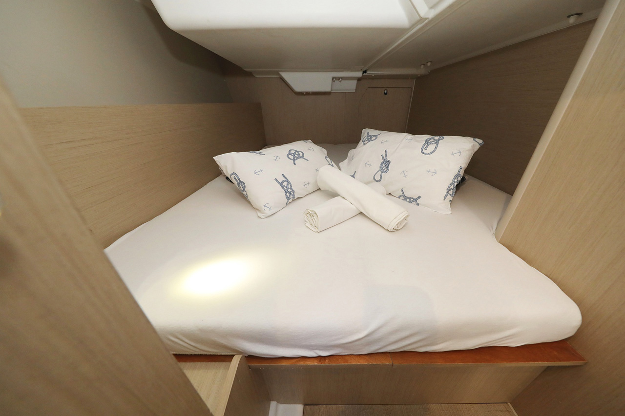 Oceanis 38.1, Foto 4