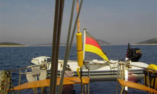 Yachtcharter Ibiza: Rühmliche Ausnahme - Yachtcharter Touristen