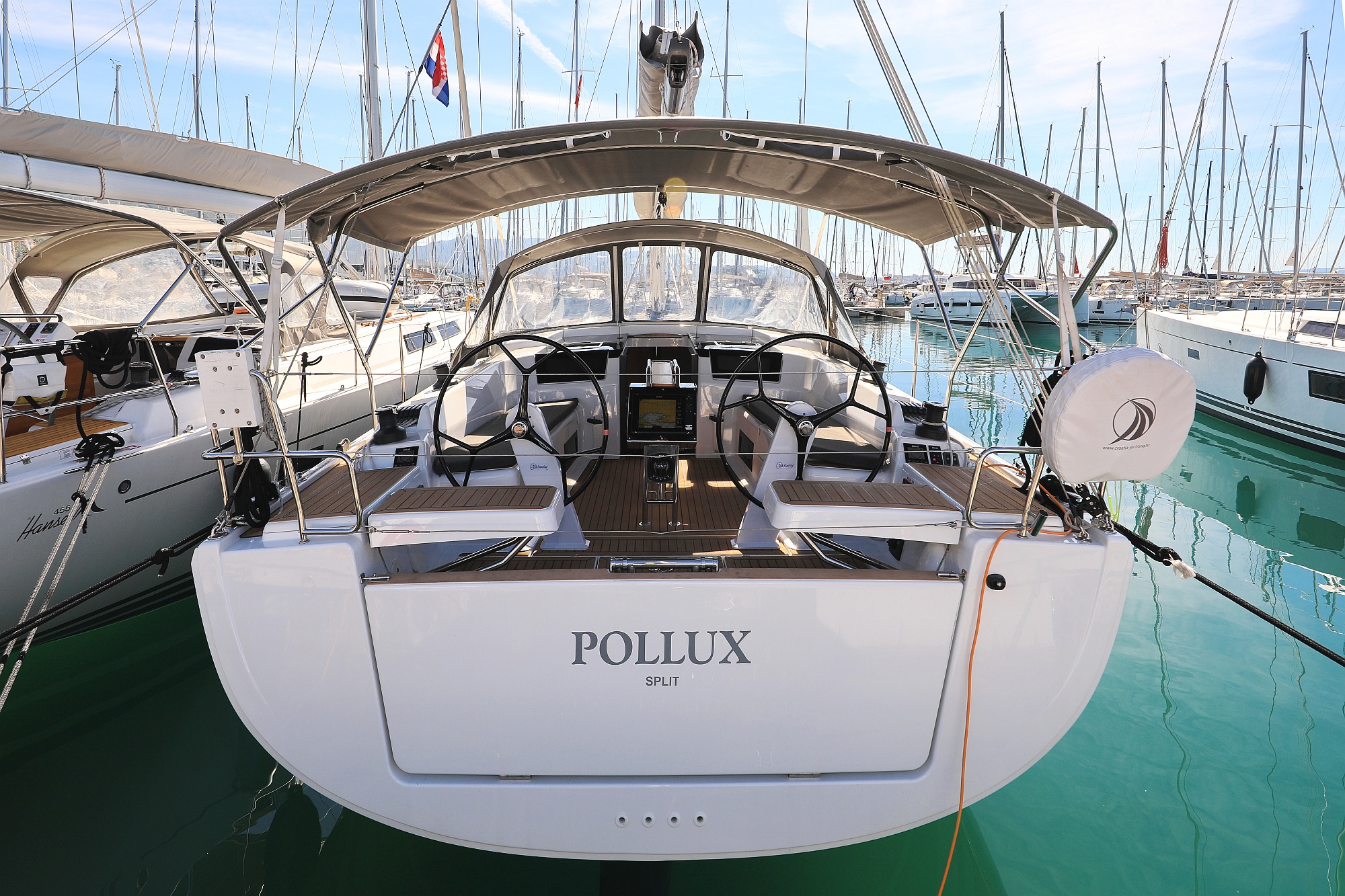 Hanse 418 Top image