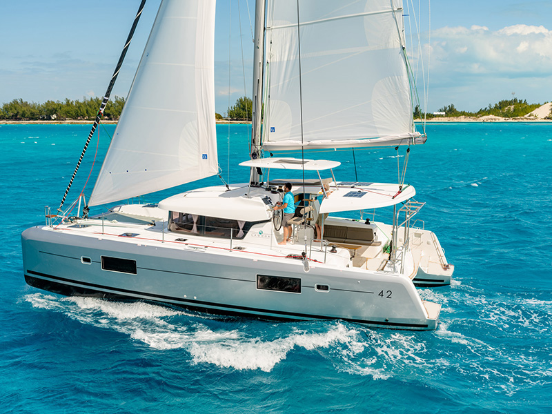 Lagoon 42  Top image