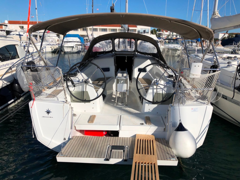 Sun Odyssey 349  Top image