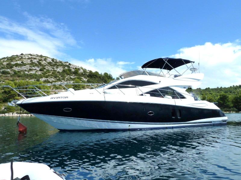 Manhattan 50 „Aviator“ als Charteryacht