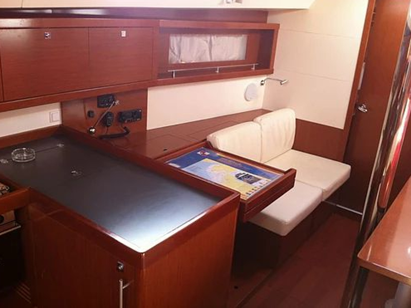 Oceanis 41 Slunicko, Foto 3