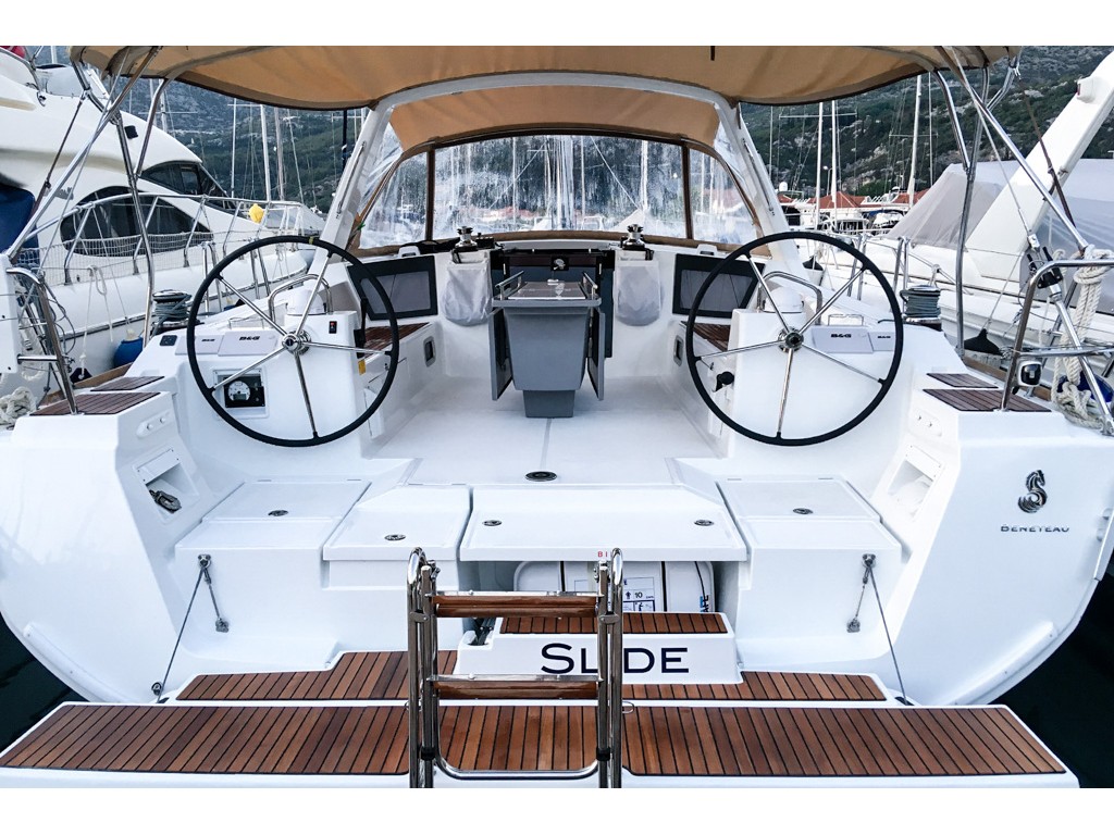 Oceanis 45  Top image