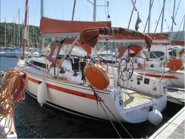 Salona 38 Top image