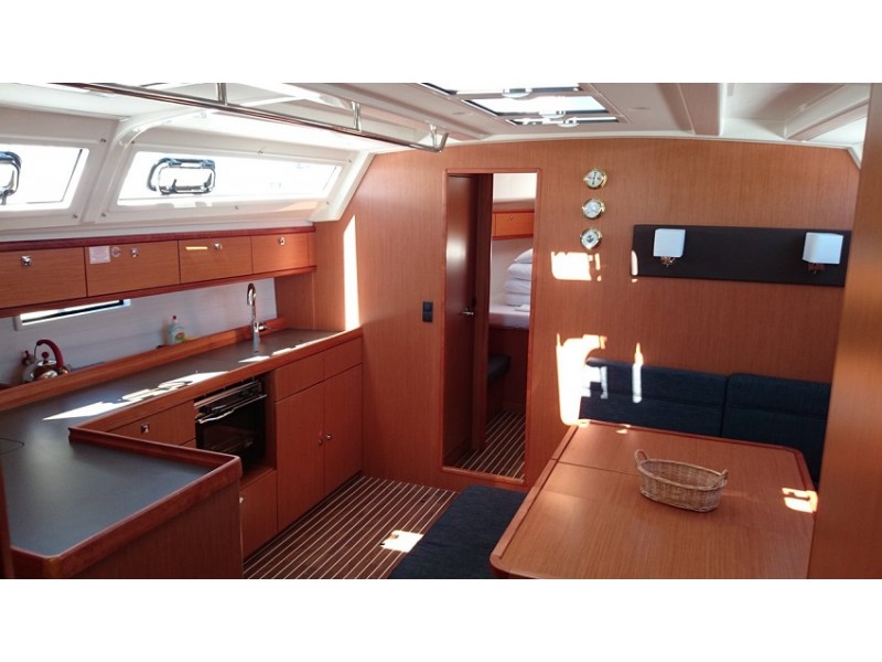 Bavaria Cruiser 46 (4 cab/3WC) Sketch