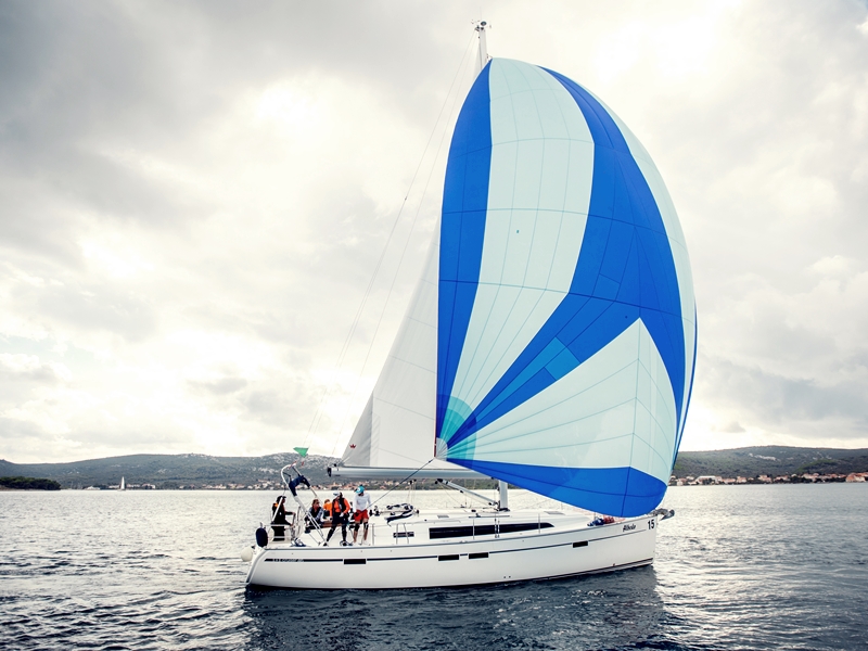 Bavaria Cruiser 46  Top image