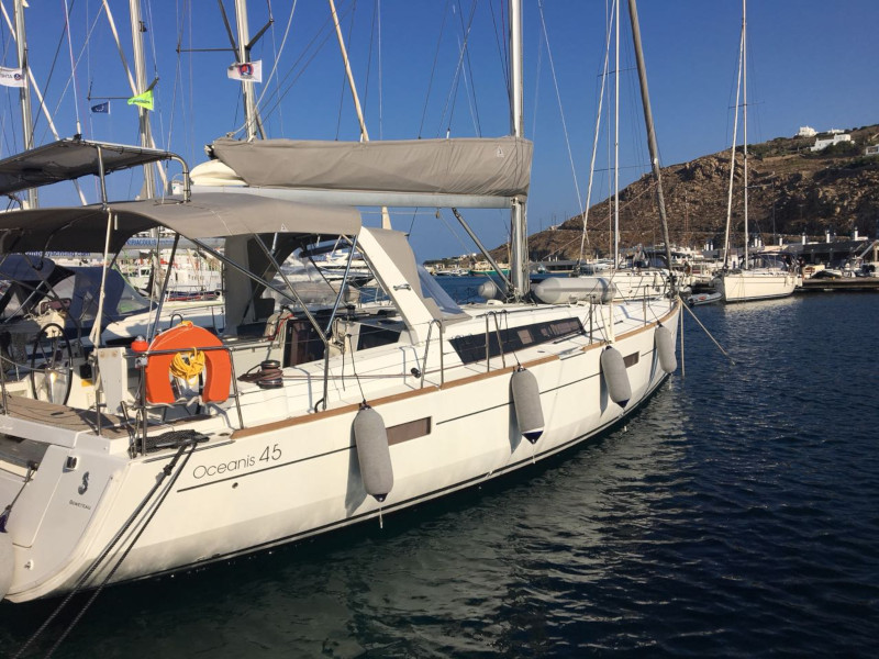 Oceanis 45  Top image