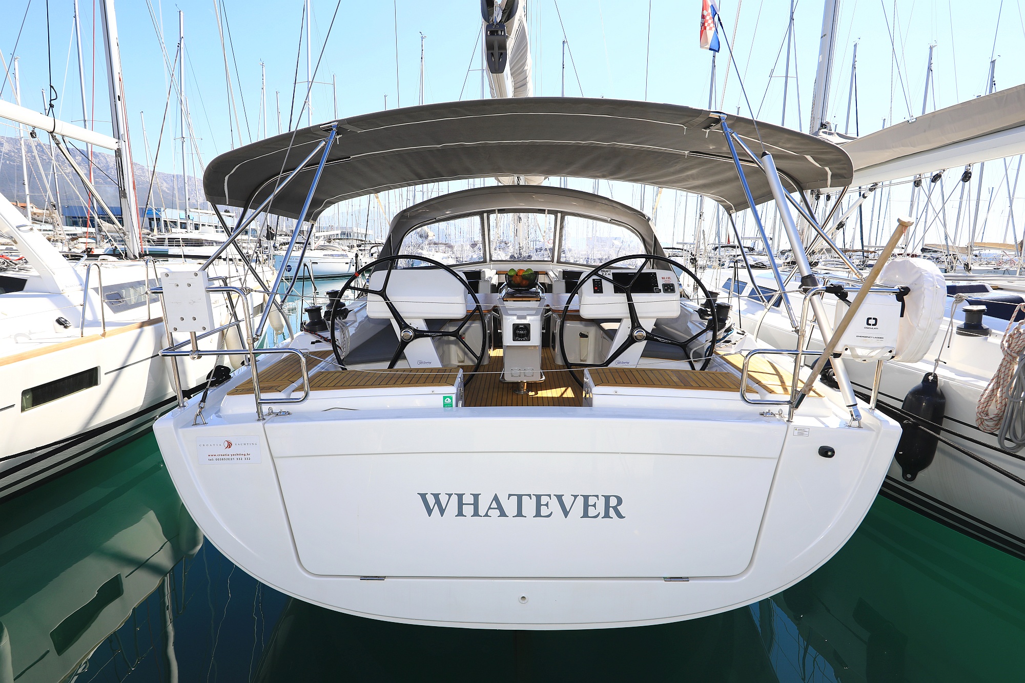 Hanse 458  Top image