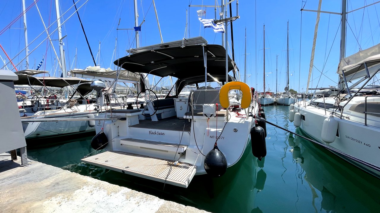 Oceanis 51.1 Black Swan, Foto 3