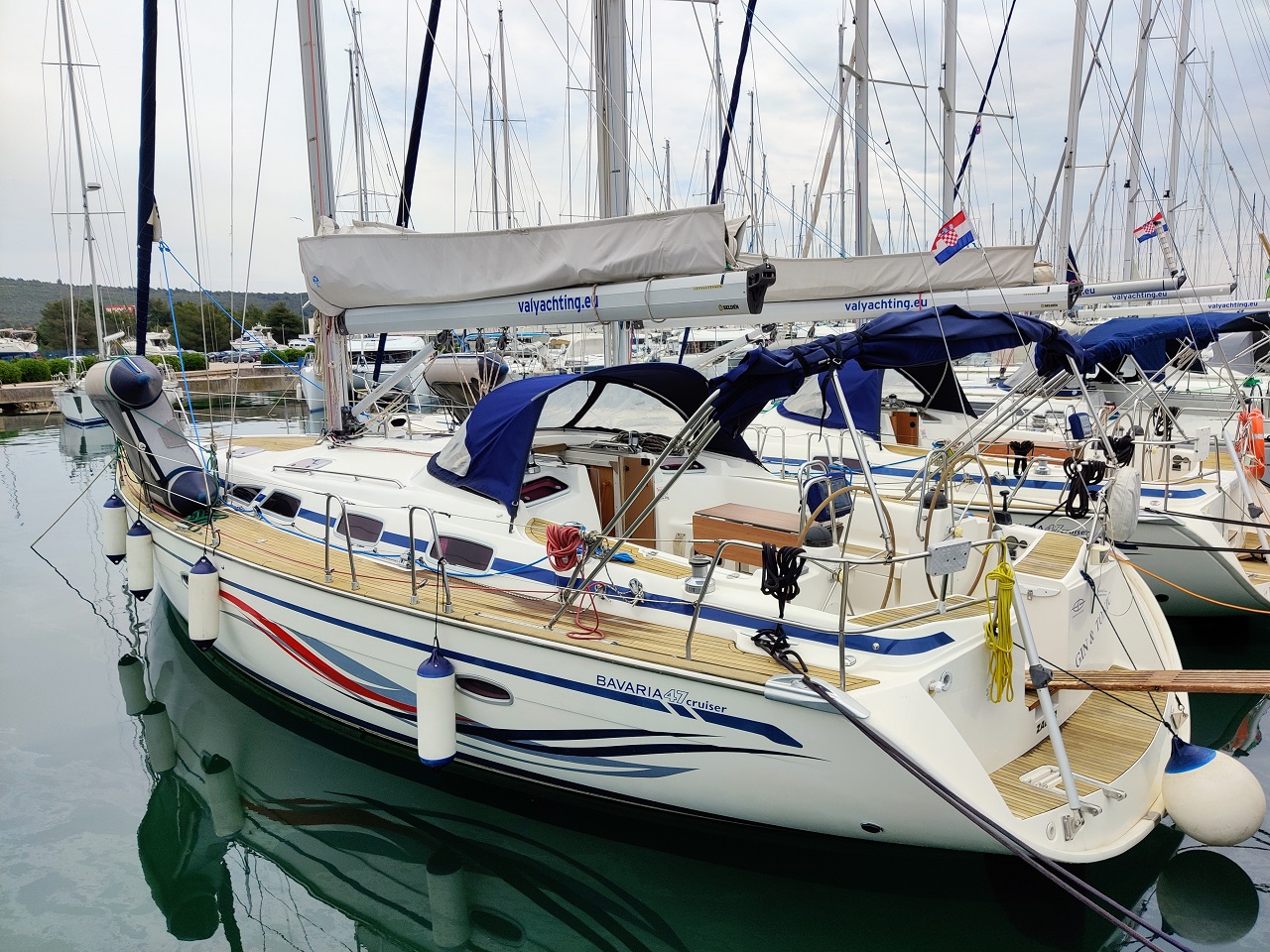 Bavaria 47 Cruiser Gin & Tonic, Foto 4