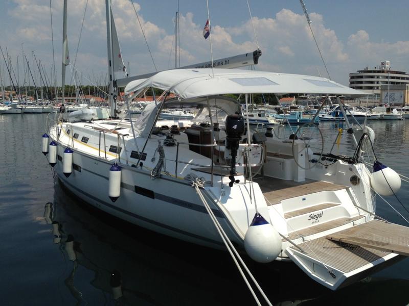 Bavaria Cruiser 50 Top image