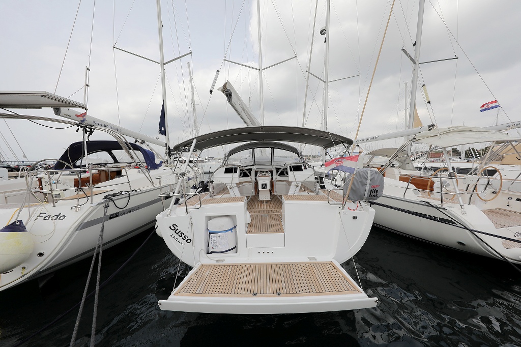 Hanse 455  Top image