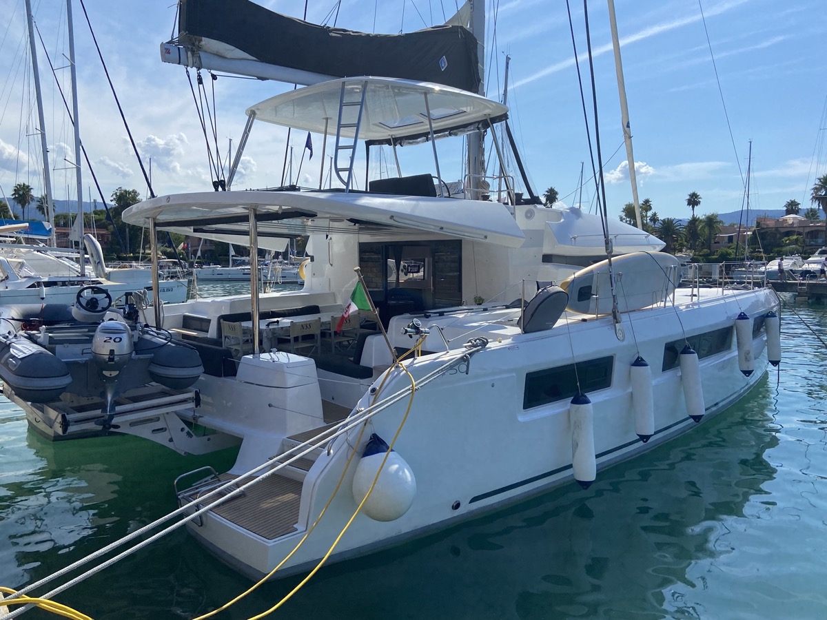 Lagoon 50  Top image