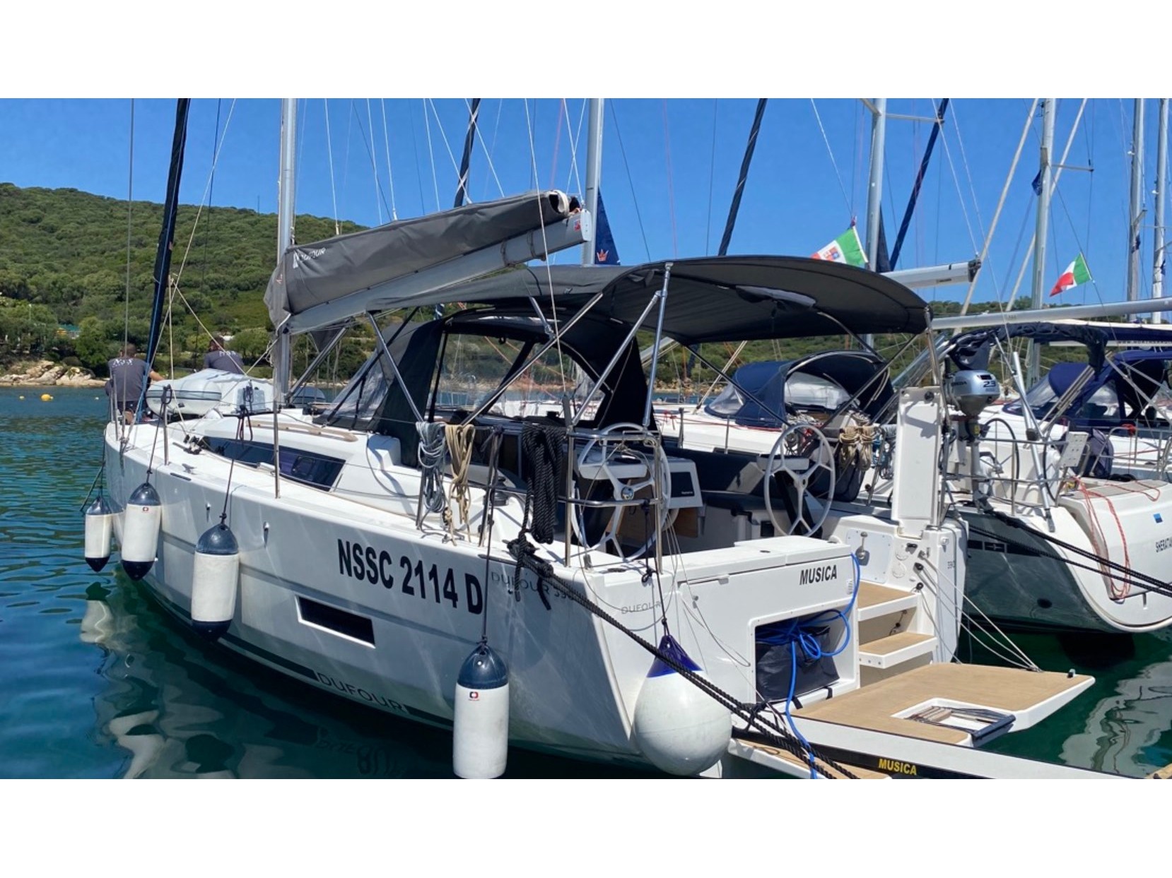 Dufour 390 Grand Large (3cab) „Musica“ als Charteryacht