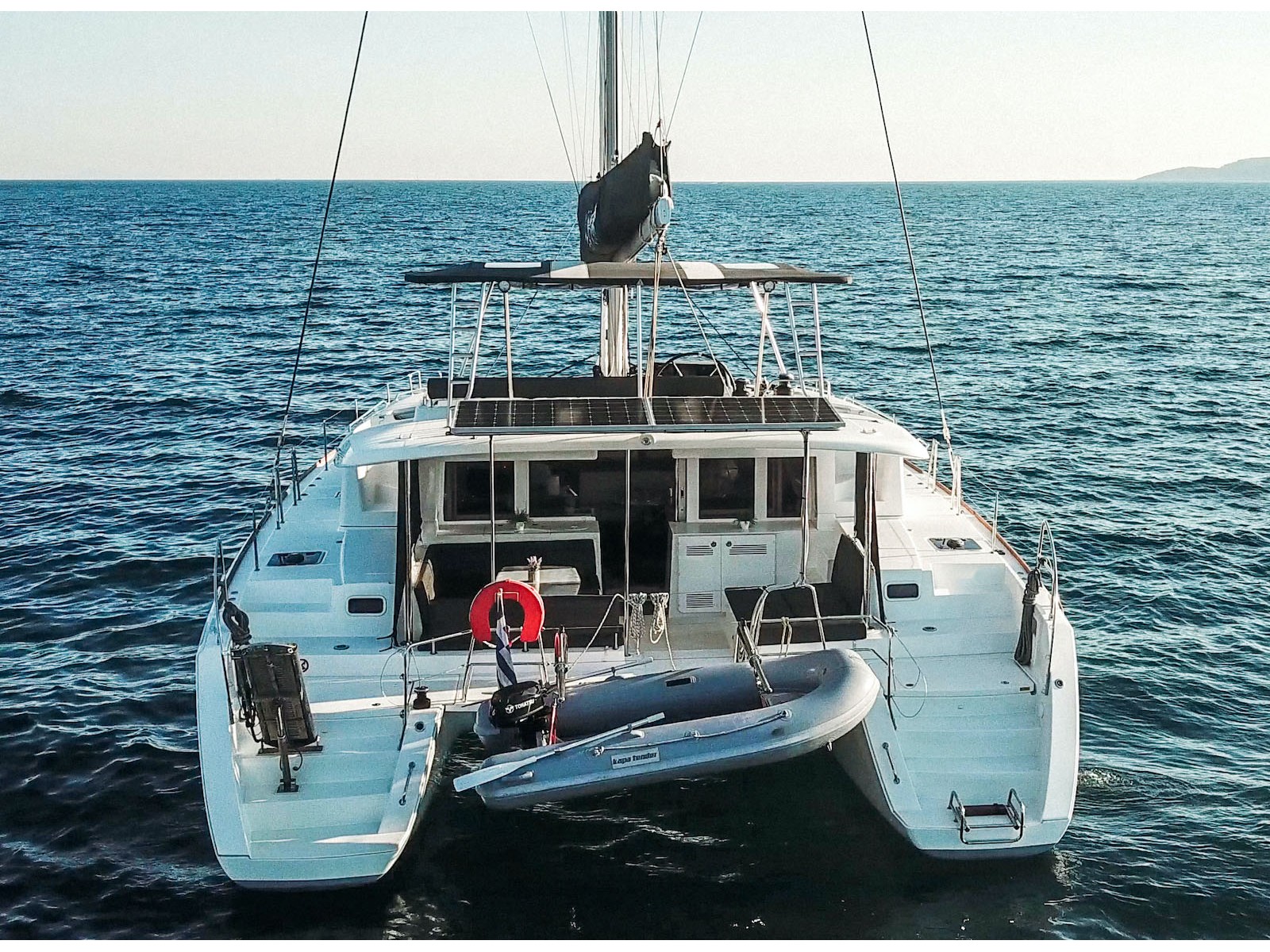 Lagoon 450 F  Top image