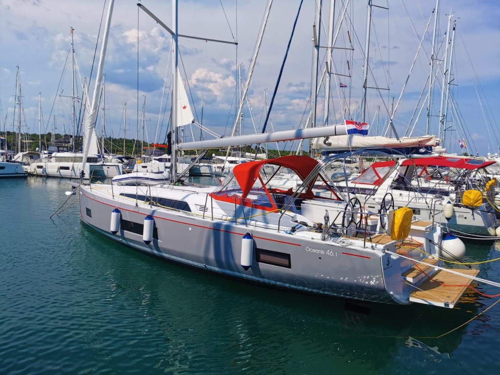 Oceanis 46.1  Top image