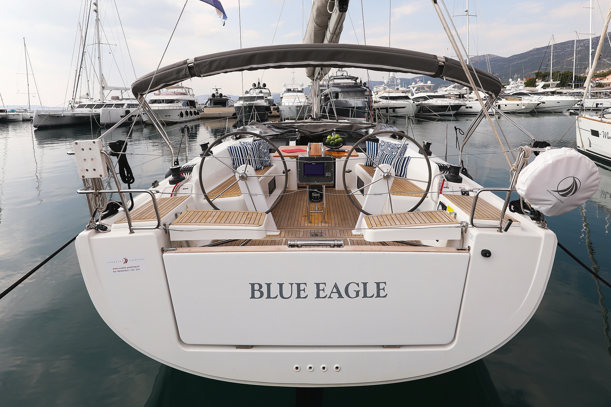 Hanse 418 Top image
