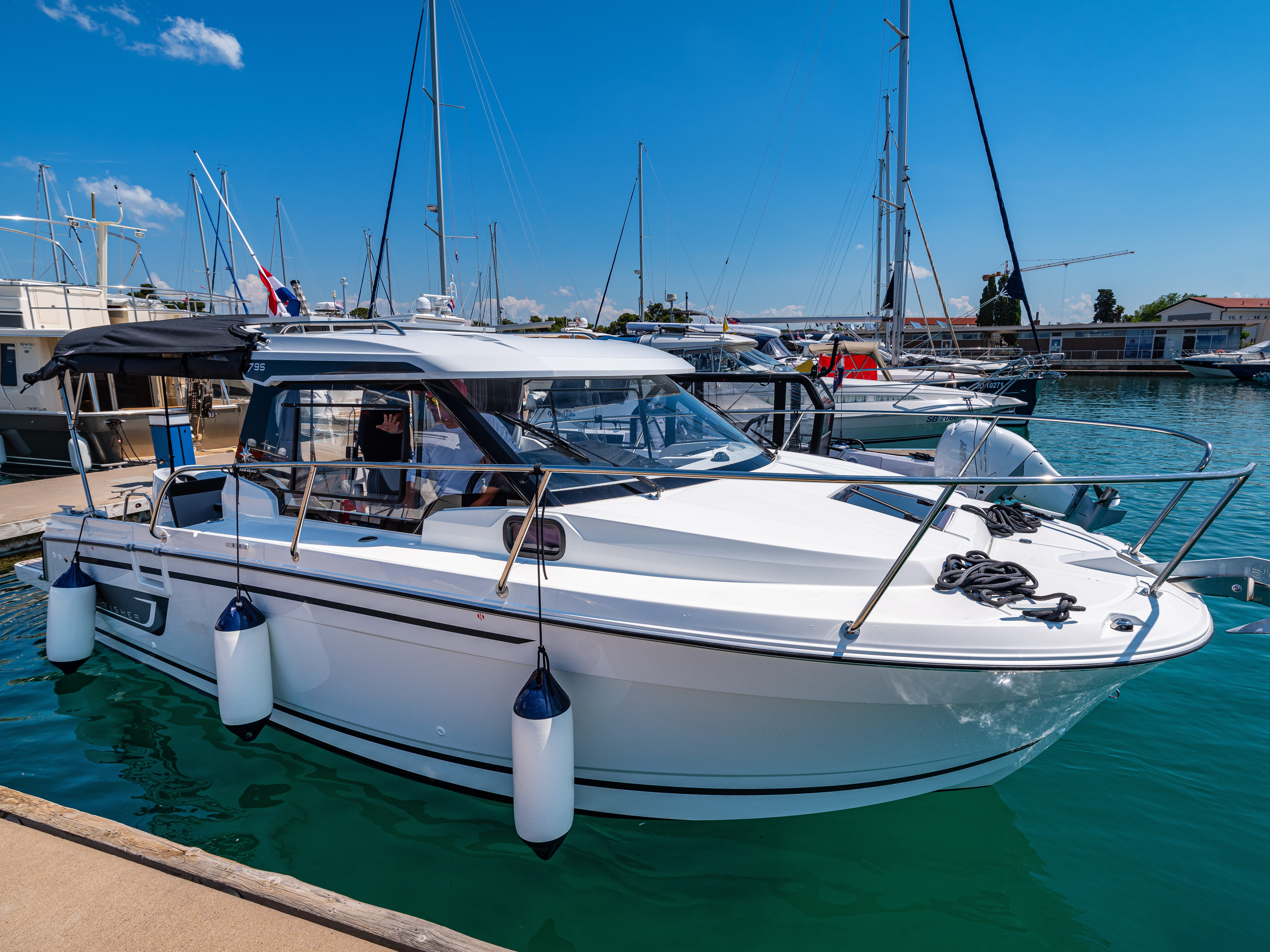 Merry Fisher 795 „KlaPa“ als Charteryacht