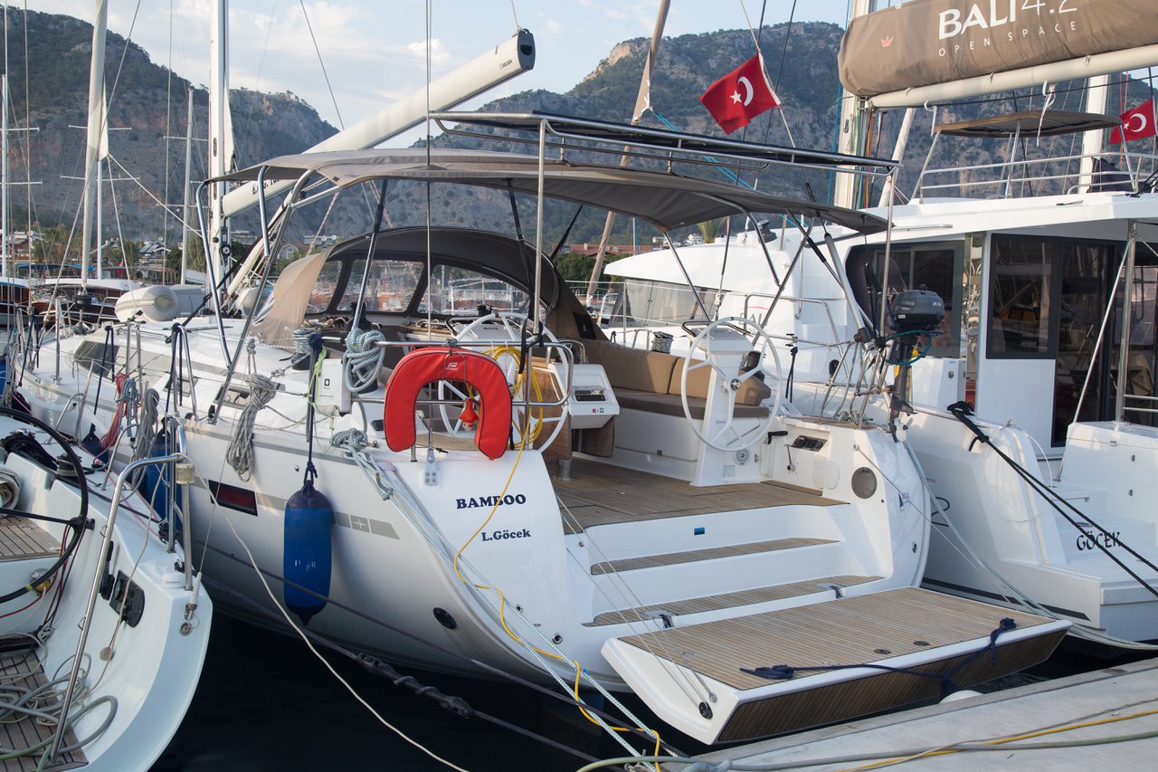 Bavaria Cruiser 51 „Bamboo“ als Charteryacht