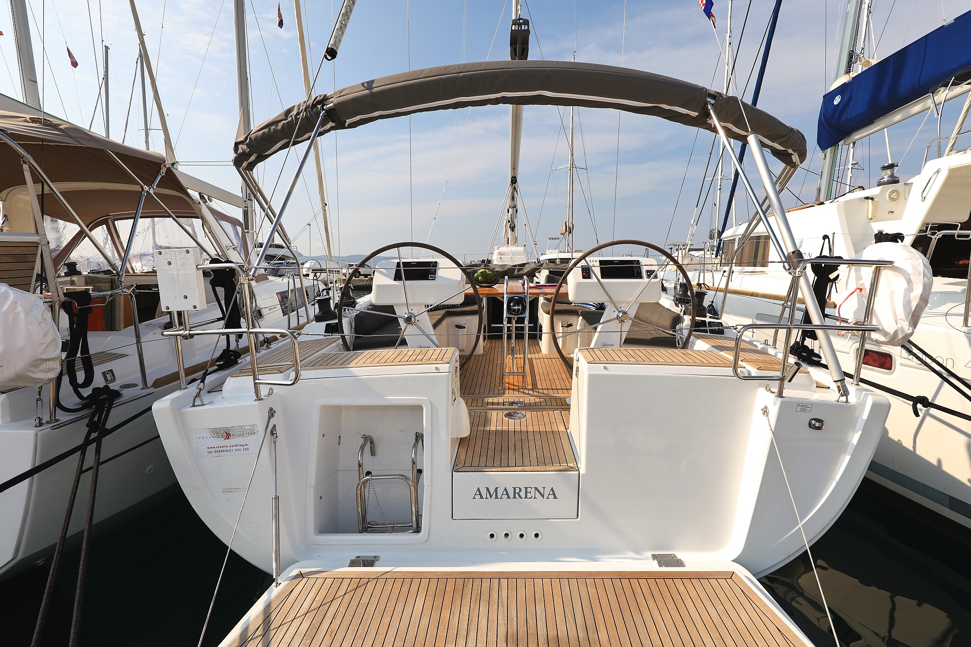 Hanse 458  Top image