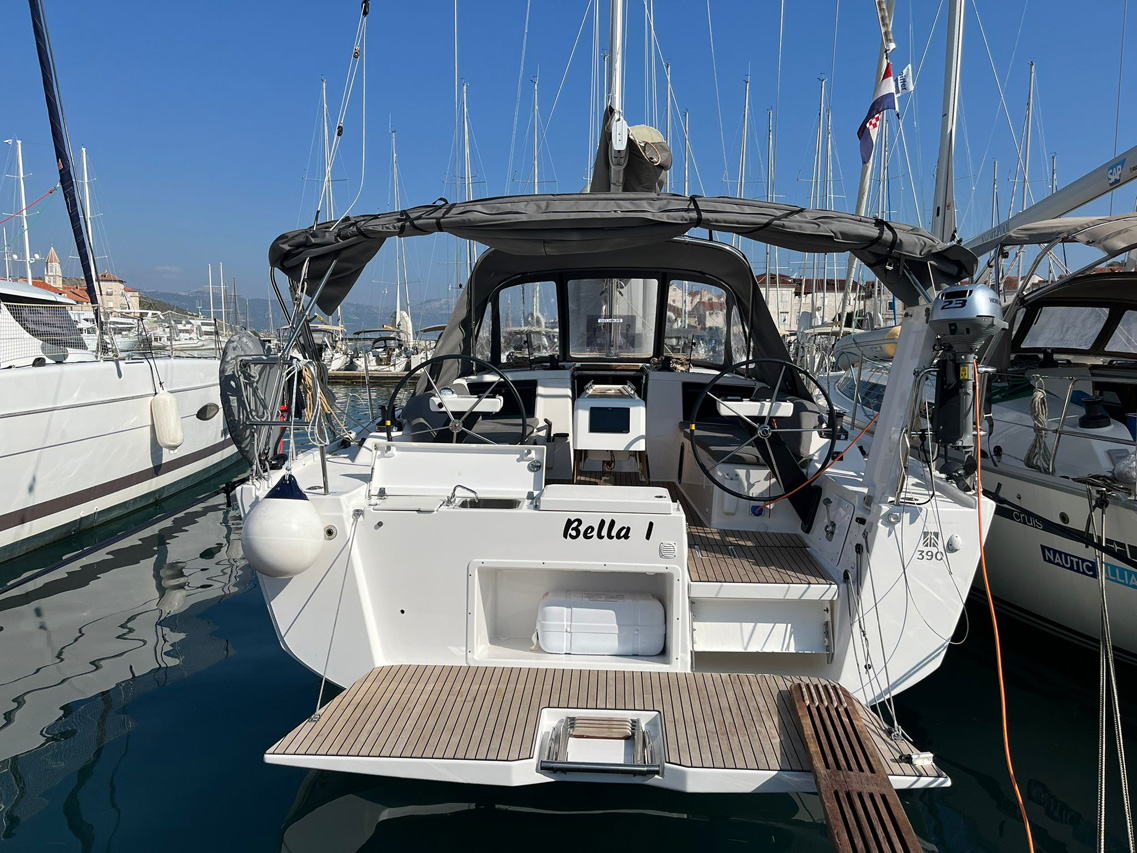 Dufour 390 Grand Large  Top image