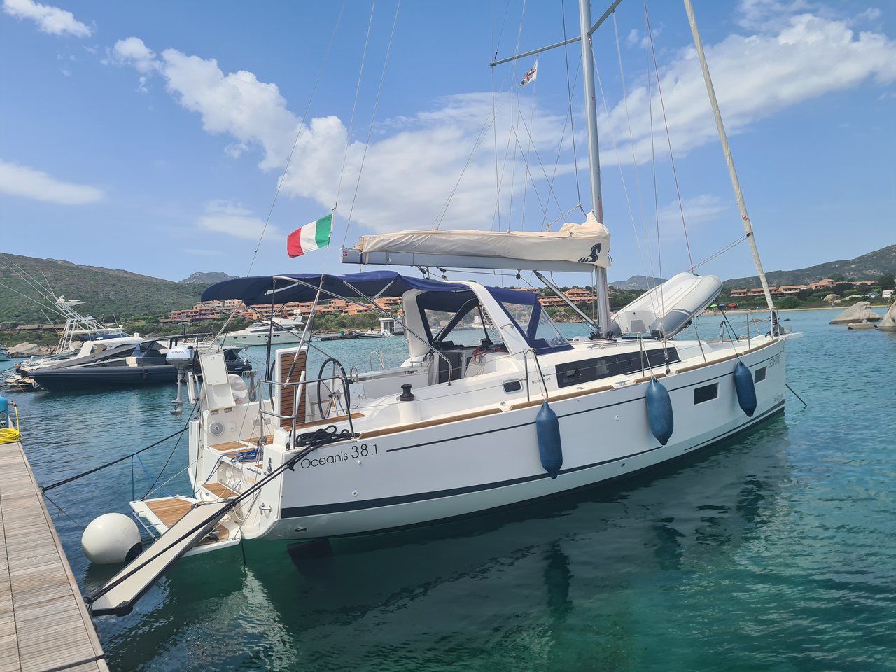 Oceanis 38.1 Illuminating, Foto 3