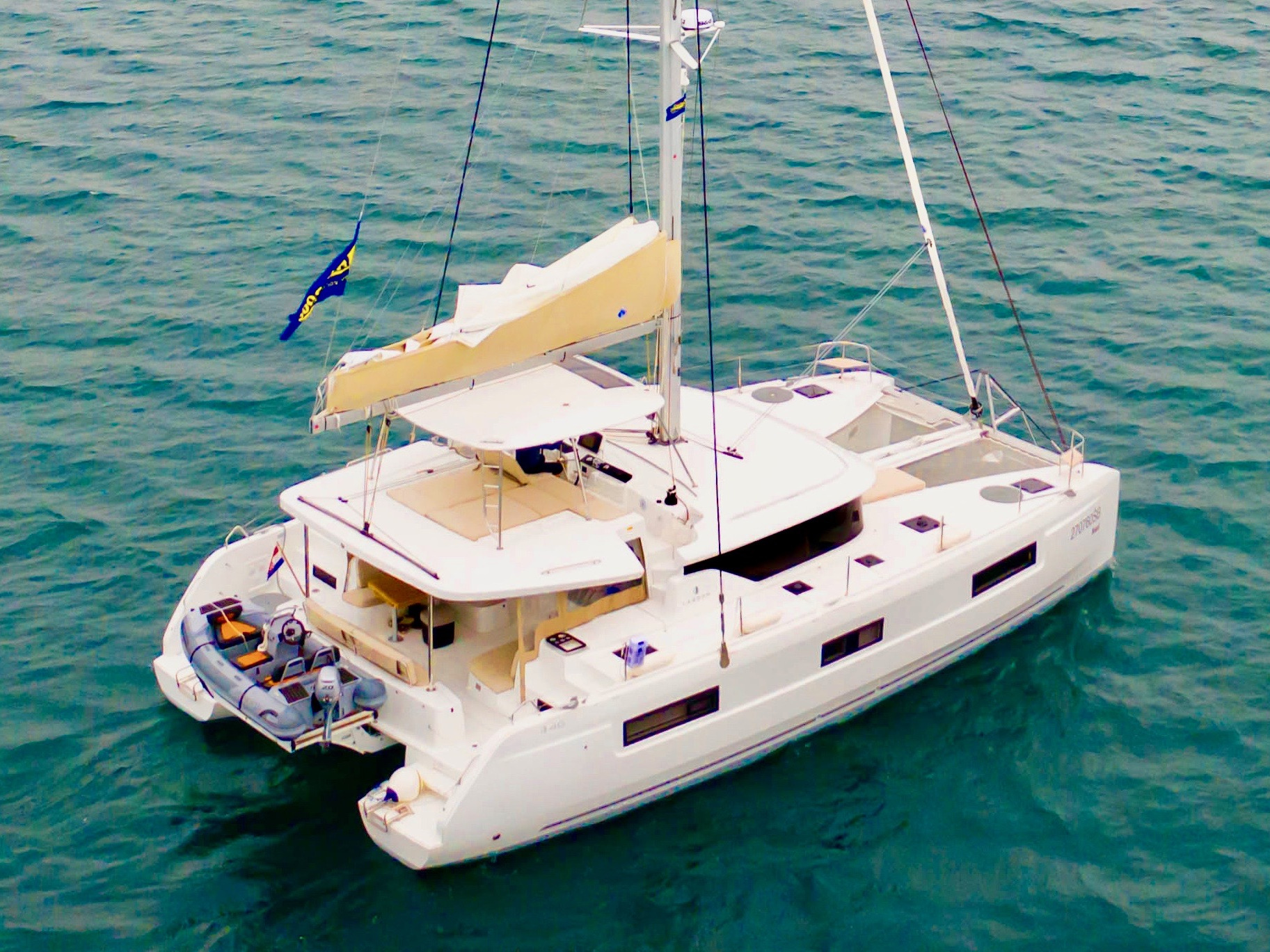 Lagoon 46  Top image