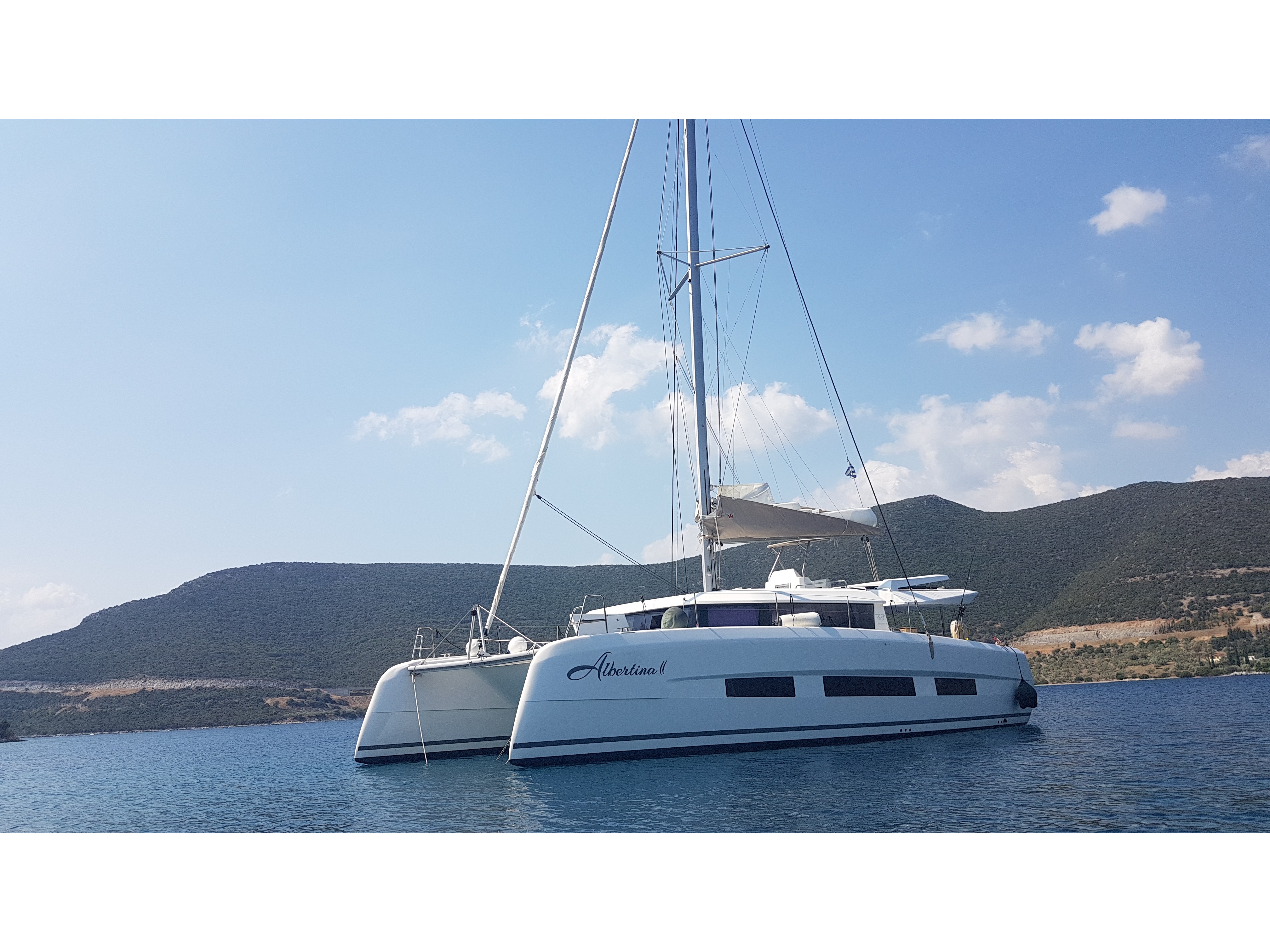 Dufour 48 Catamaran (5+1 cab) „Albertina II“ als Charteryacht