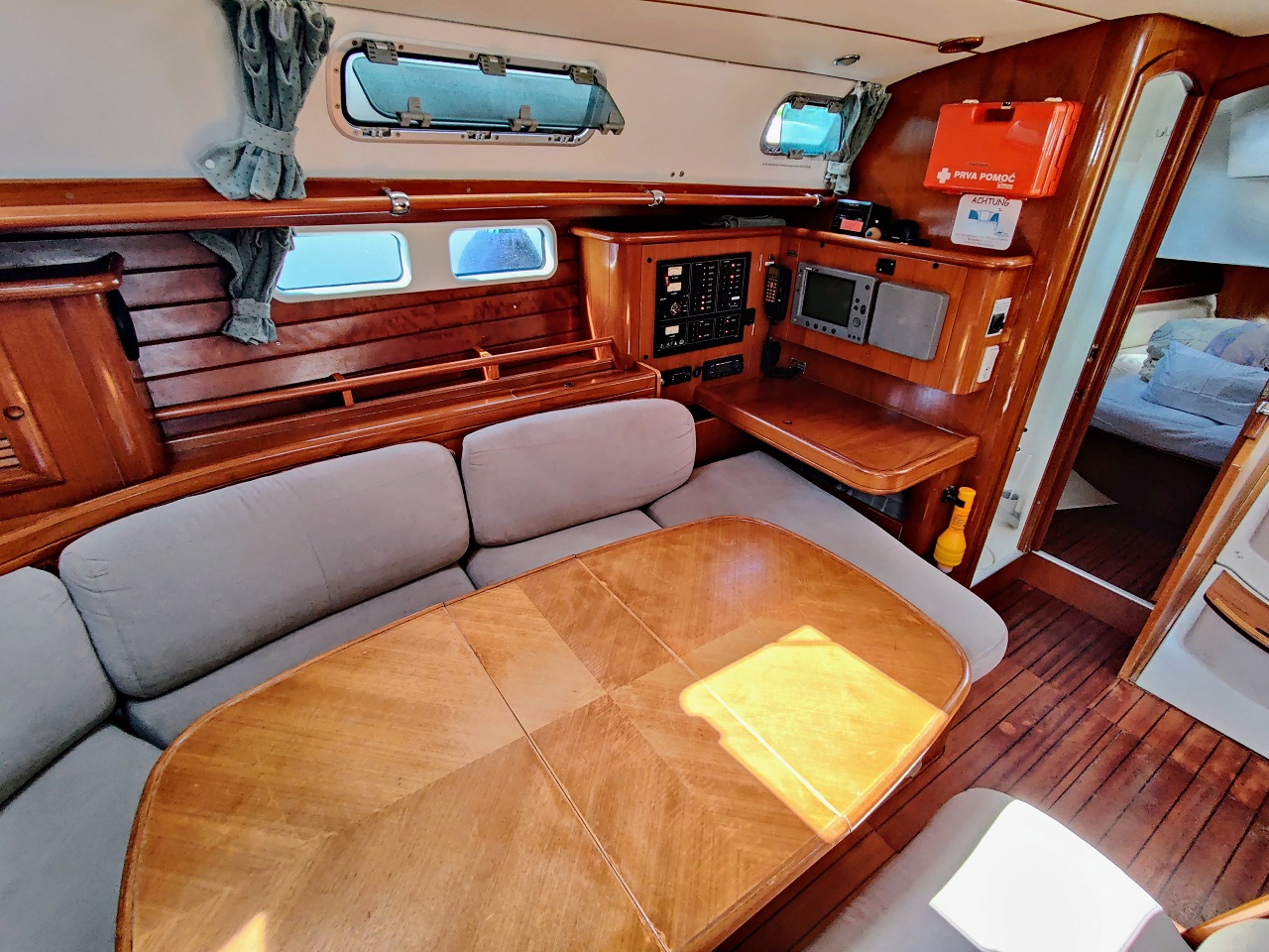 Oceanis 461 Rose Runner, Foto 4