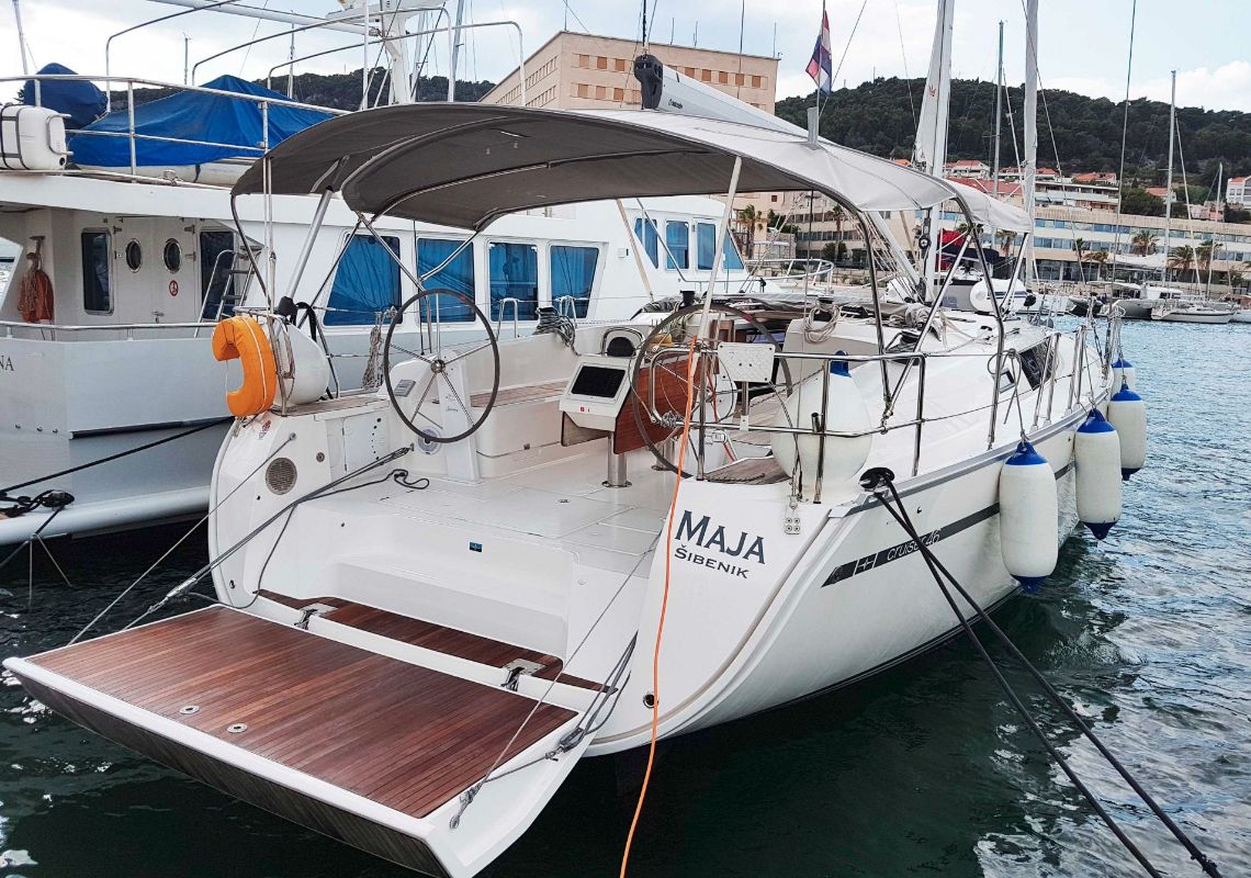 Bavaria Cruiser 46  Top image