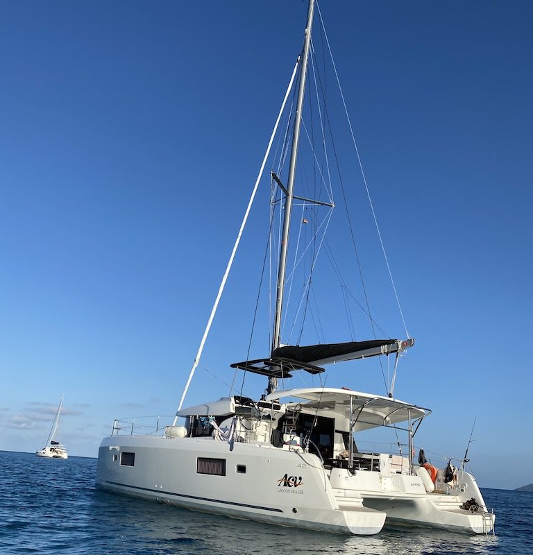 Lagoon 42  Top image