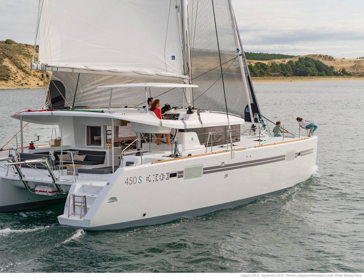 Lagoon 450 S  Top image