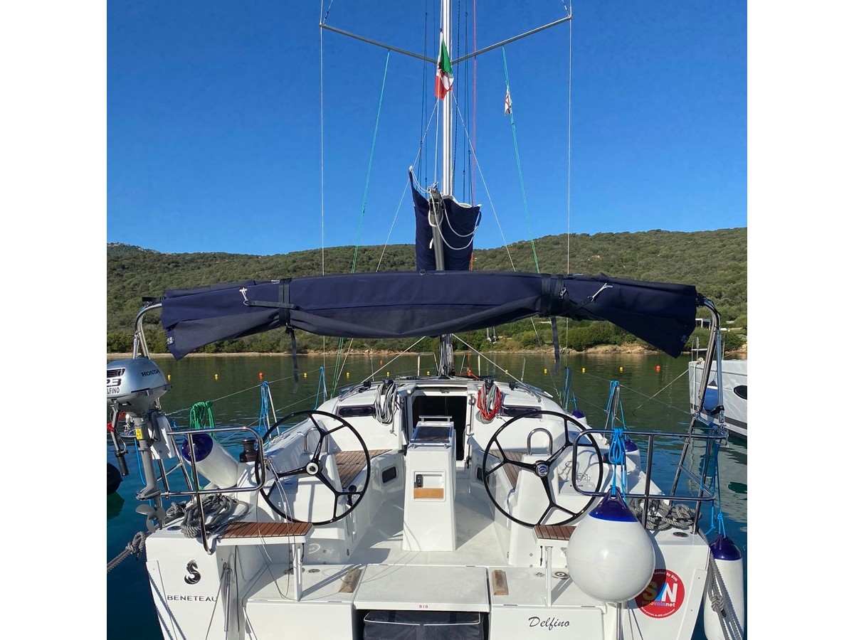 Oceanis 34  Top image