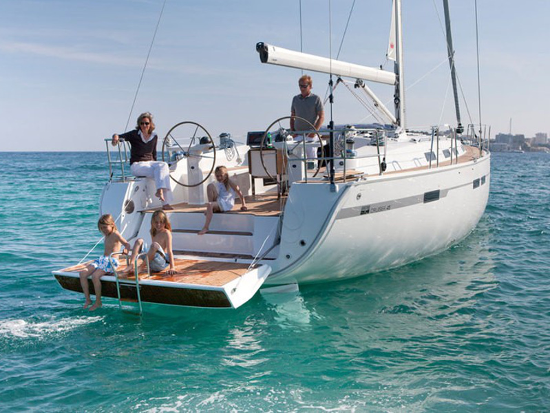 Bavaria C45 „Midas“ als Charteryacht