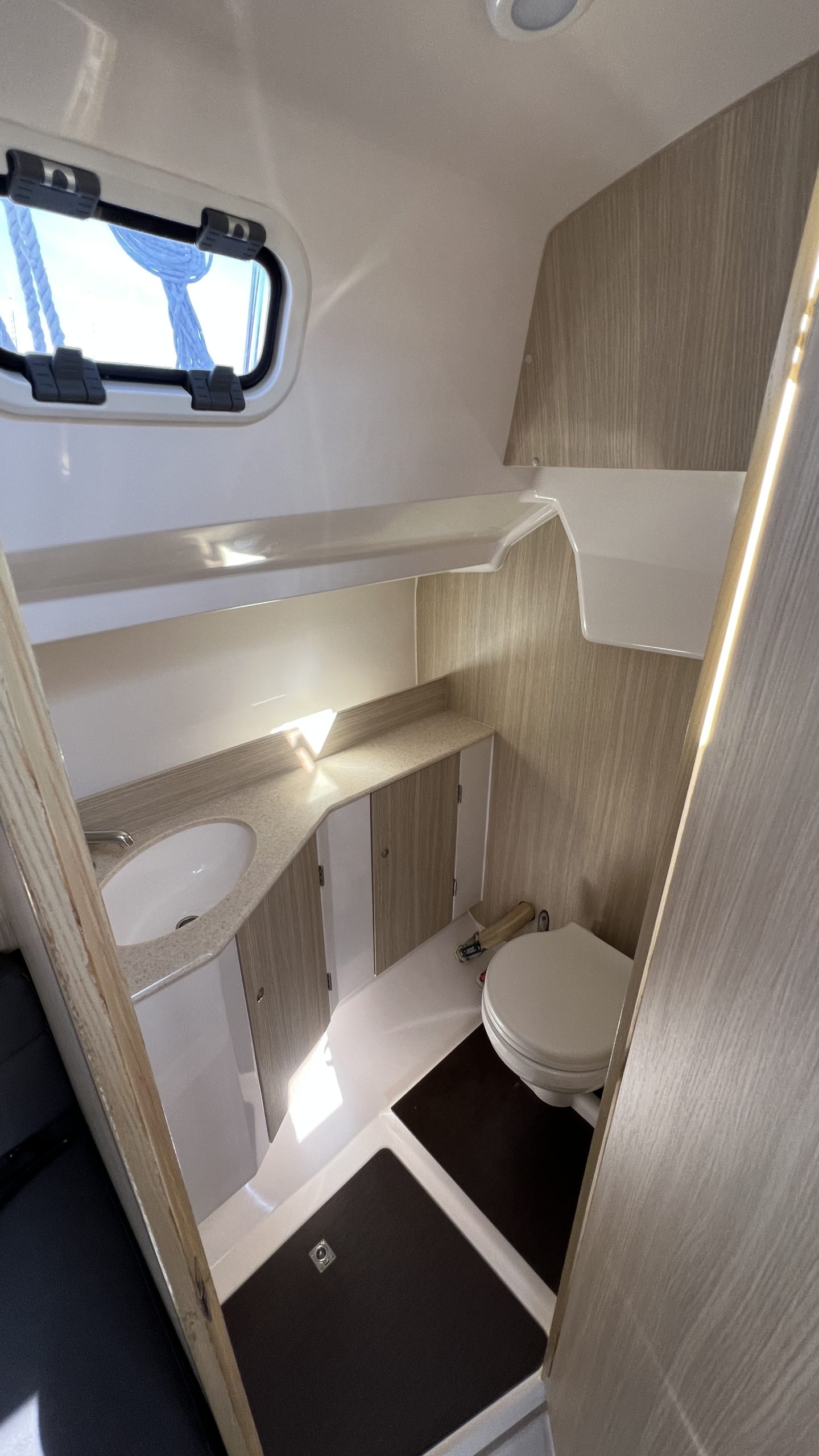 Maxus 26, Foto 2