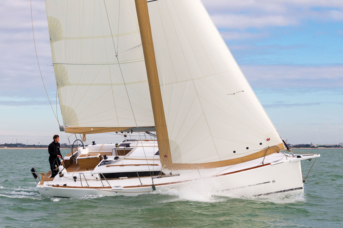 Dufour 350 Grand Large Top image