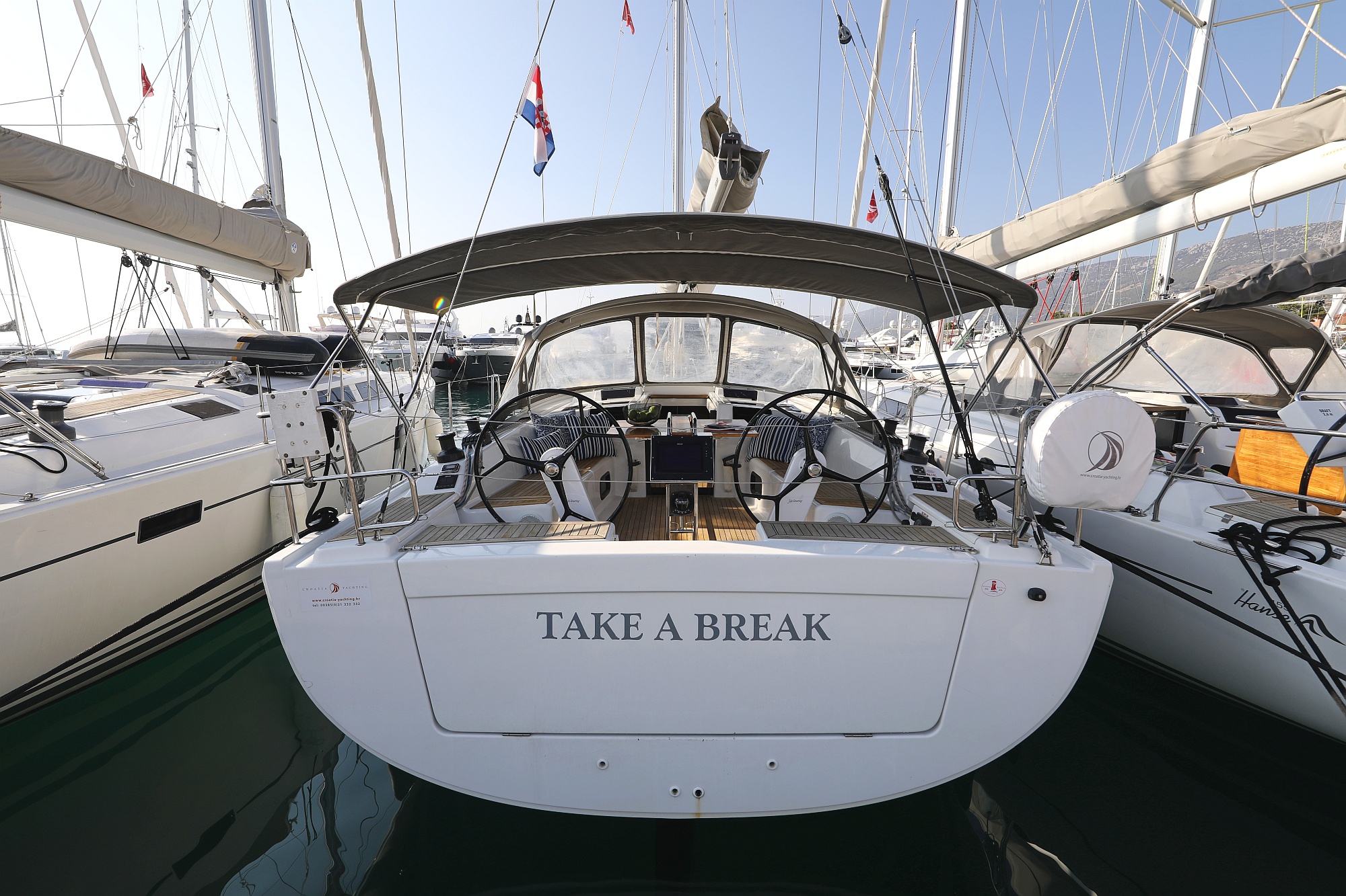 Hanse 415 Top image