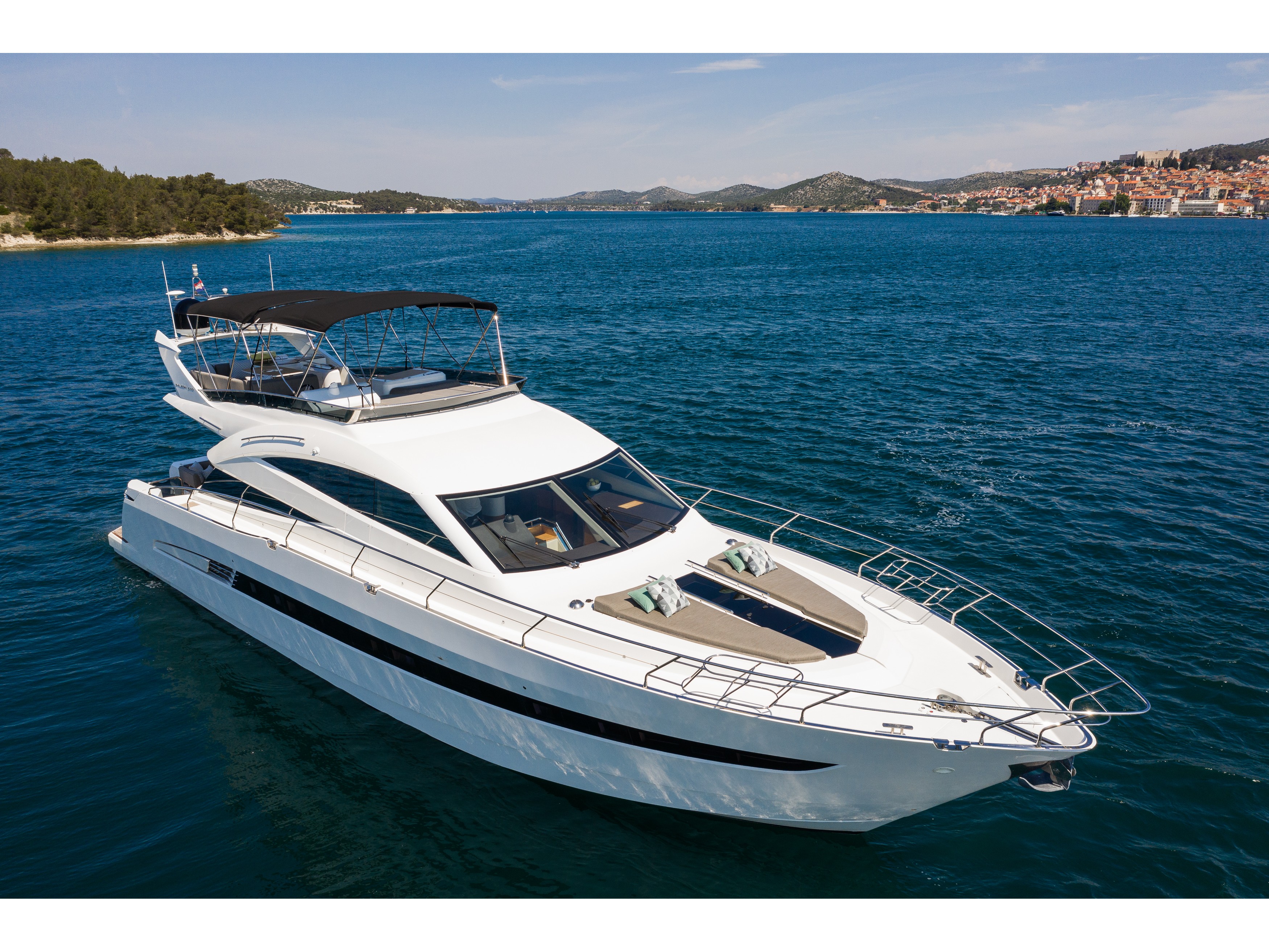 Galeon 640 Fly (4+1Cab) „Le Chiffre“ als Charteryacht