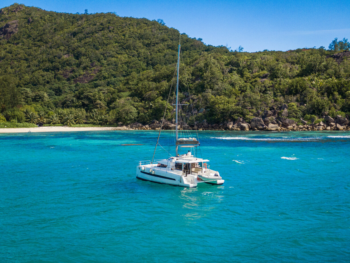 Bali 4.3 (4+2Cab/4wc) „Antares“ als Charteryacht
