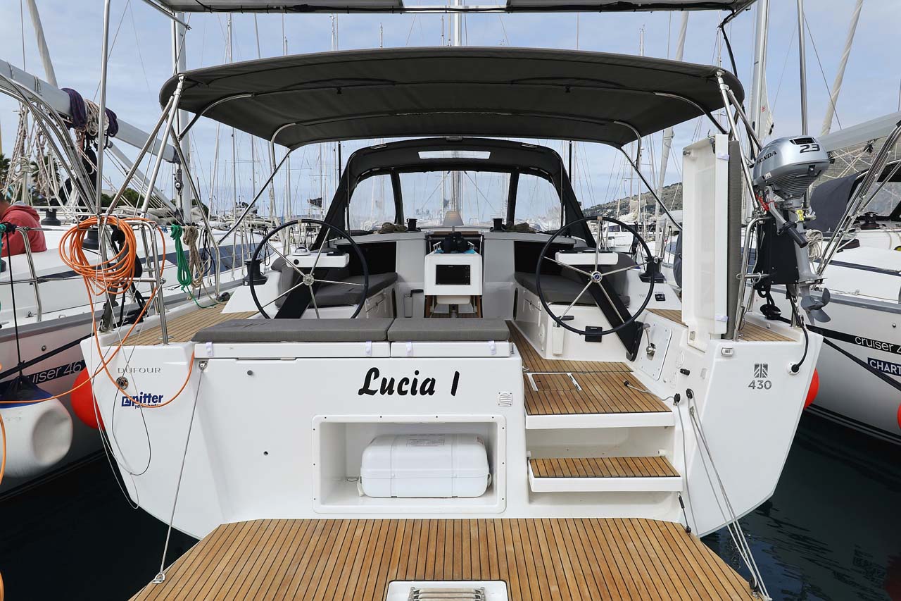 Dufour 430 Grand Large  Top image