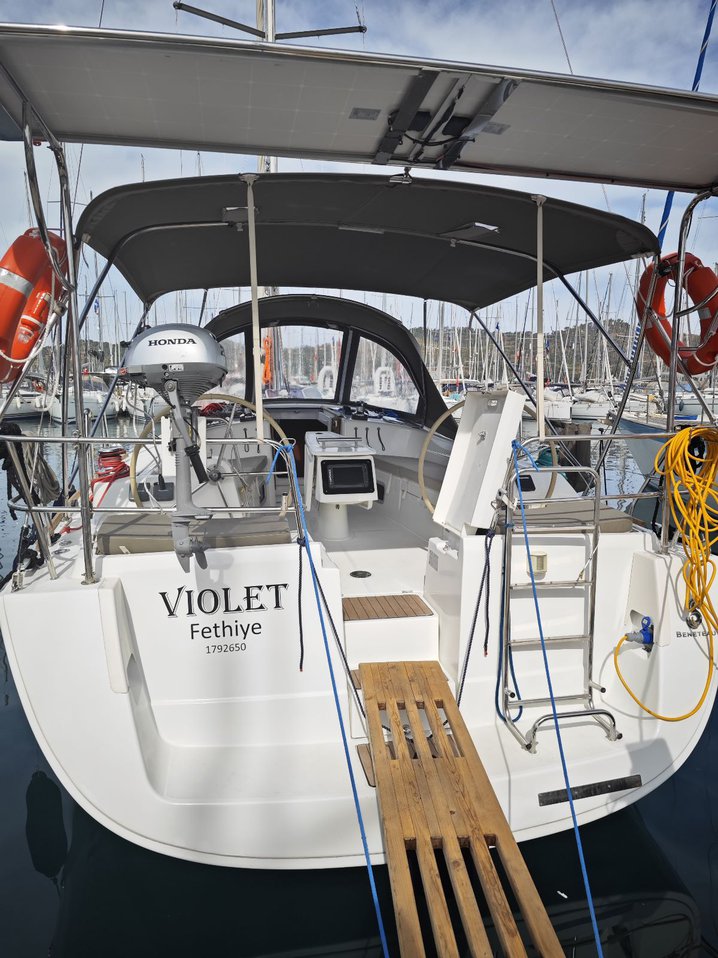 Oceanis 40 Violet, Foto 4