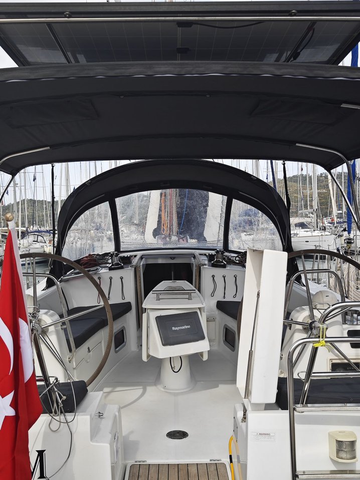 Oceanis 40 Violet, Foto 5