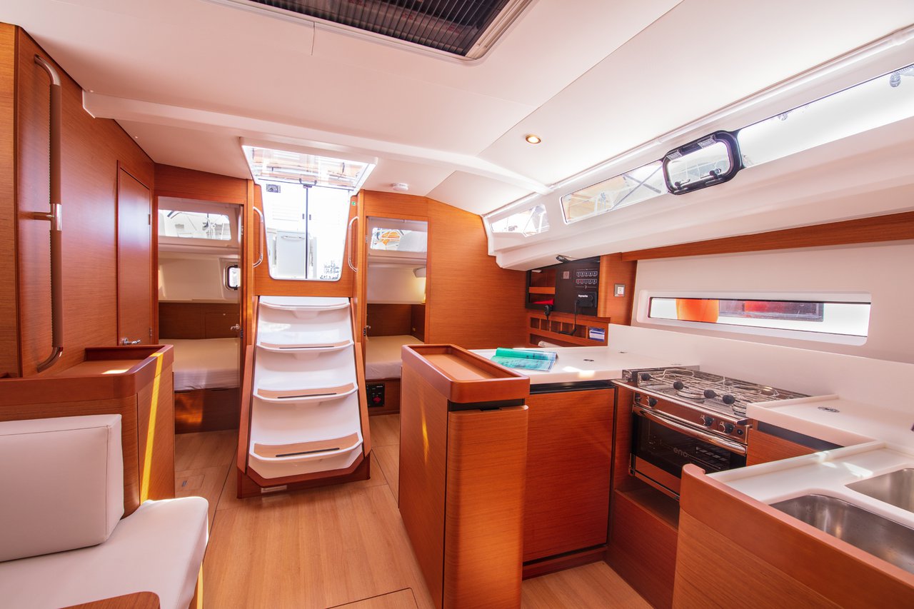 Sun Odyssey 440 Trinity, Foto 5