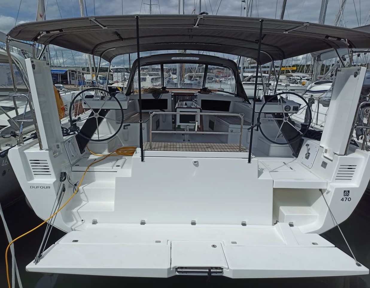 Dufour 470  Top image