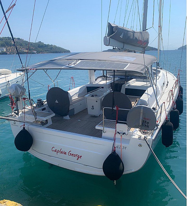 Oceanis 51.1  Top image
