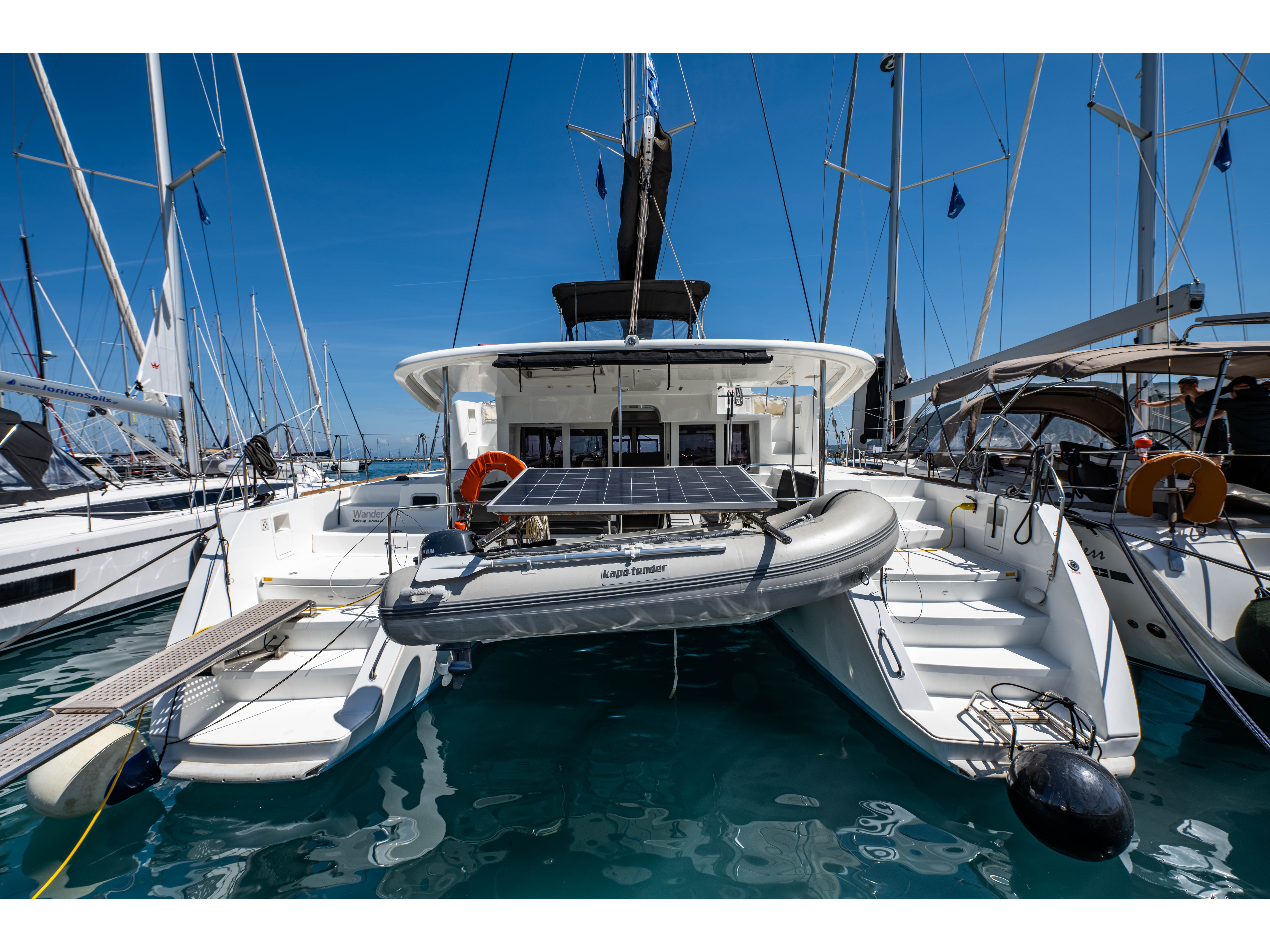 Lagoon 450 F (4+2cab) „Wander“ als Charteryacht